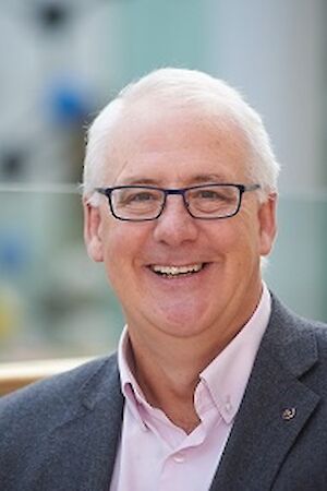 Dr Tony Flinn
