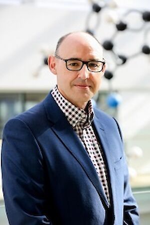 Dr David Whitcombe